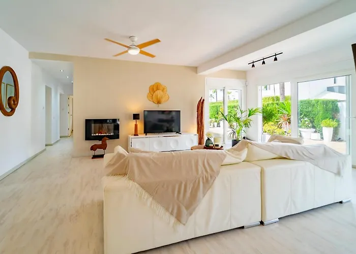 Emma By The Sea With Private Pool * Marbella