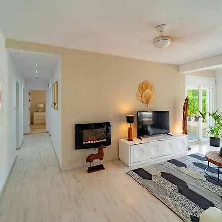 Emma By The Sea With Private Pool Villa Marbellac