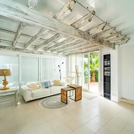 Emma By The Sea With Private Pool Marbella