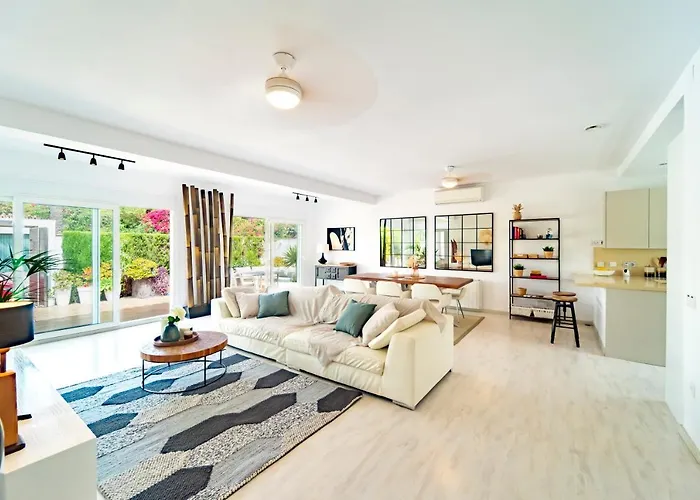 Emma By The Sea With Private Pool Villa