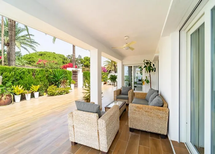 Emma By The Sea With Private Pool Villa Marbella