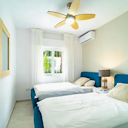 Вілла Emma By The Sea With Private Pool *