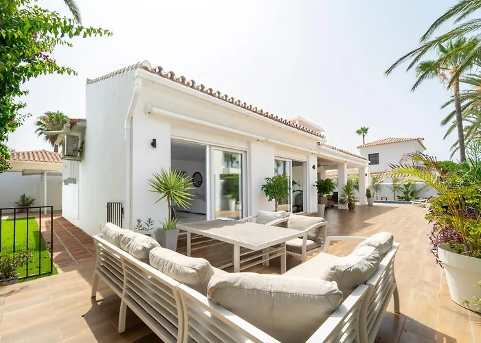 Emma By The Sea With Private Pool *